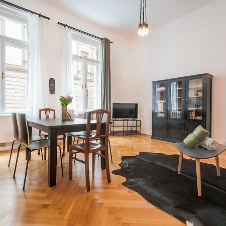 Grand Soho II Apartment Wien Exteriör bild
