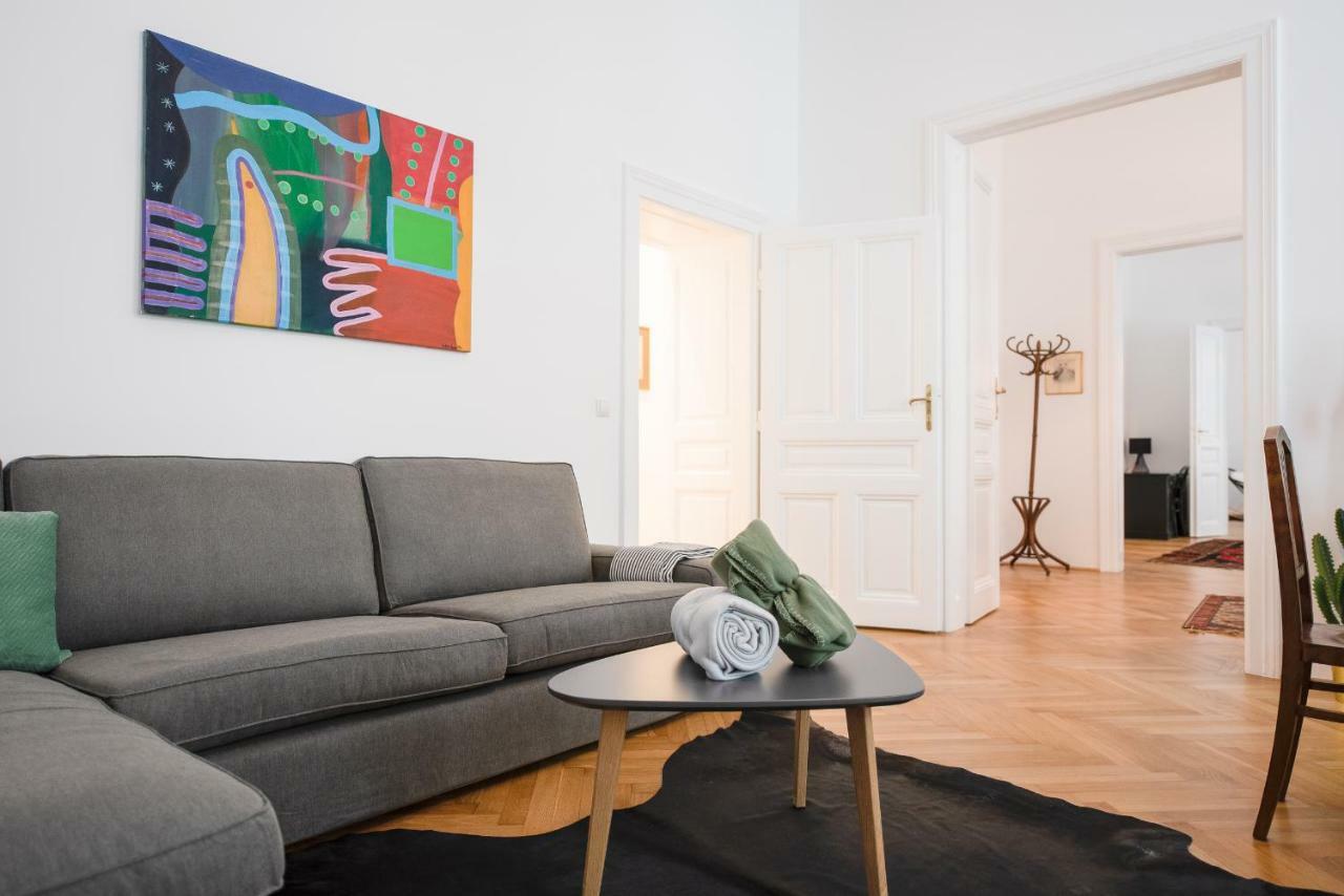 Grand Soho II Apartment Wien Exteriör bild