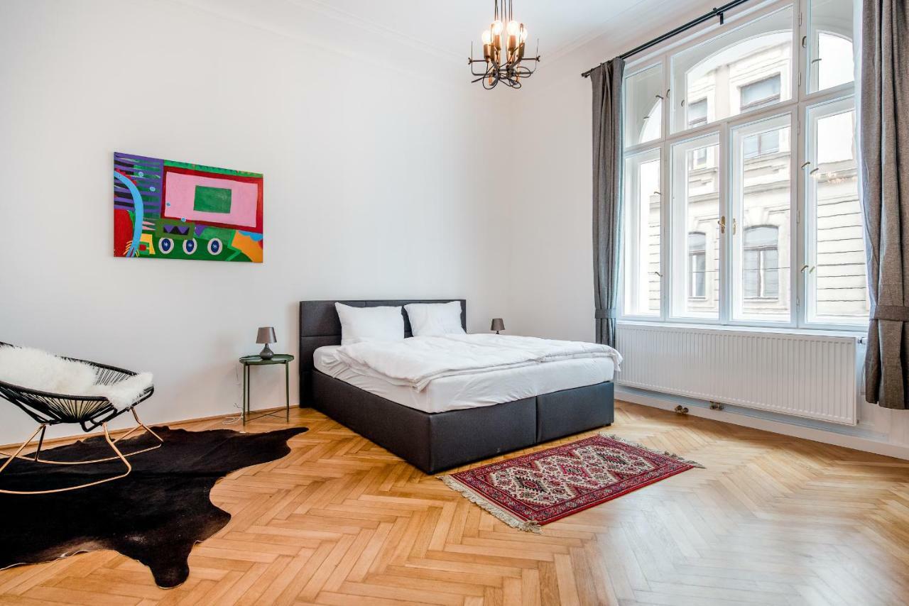 Grand Soho II Apartment Wien Exteriör bild